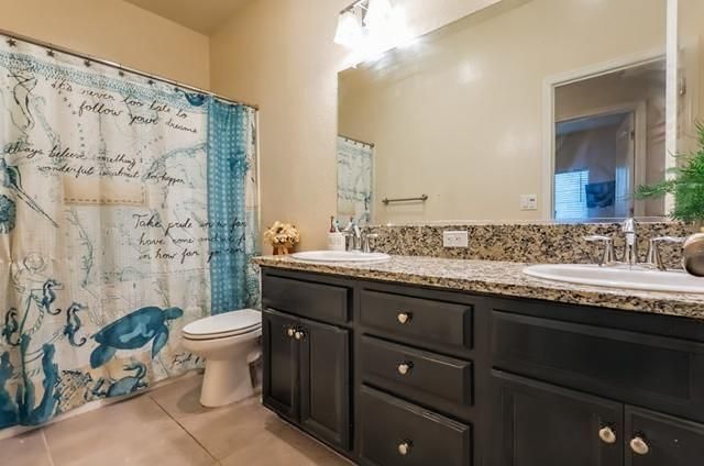 6978 E Fedora Avenue, Fresno, CA 93727