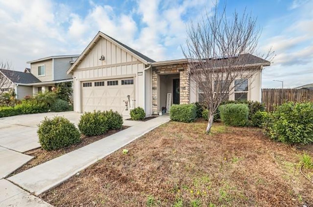 Image 44 of property listing at 6978 E Fedora Avenue, Fresno, CA 93727