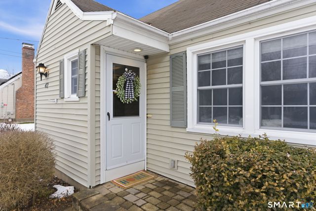 42 Sunset Road, Newington, CT 06111