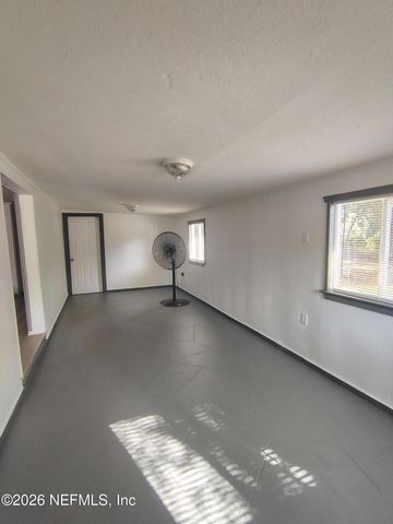 116 CLAUDIA Street, Interlachen, FL 32148