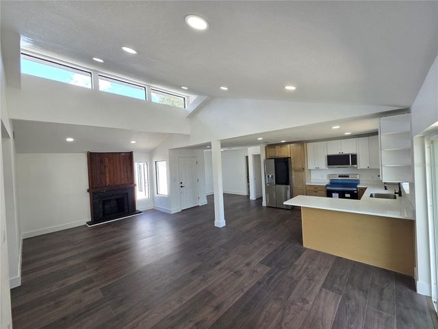 1805 S WILKINS AVENUE, Plant City, FL 33563