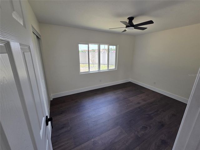 1805 S WILKINS AVENUE, Plant City, FL 33563