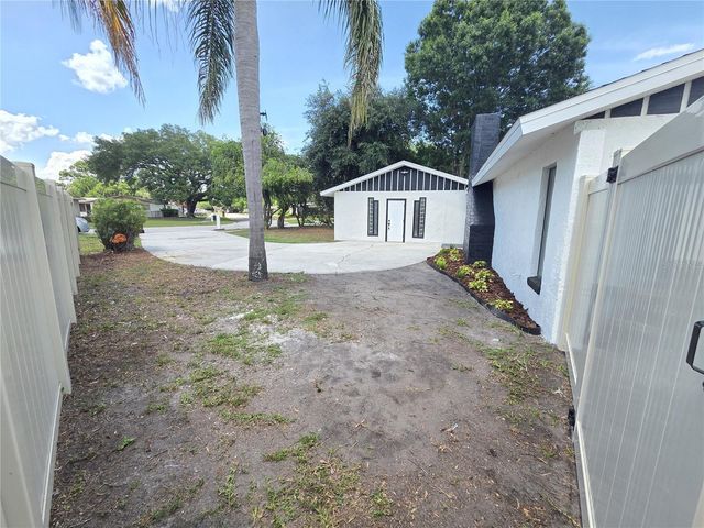 1805 S WILKINS AVENUE, Plant City, FL 33563