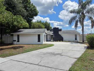 1805 S WILKINS AVENUE, Plant City, FL 33563