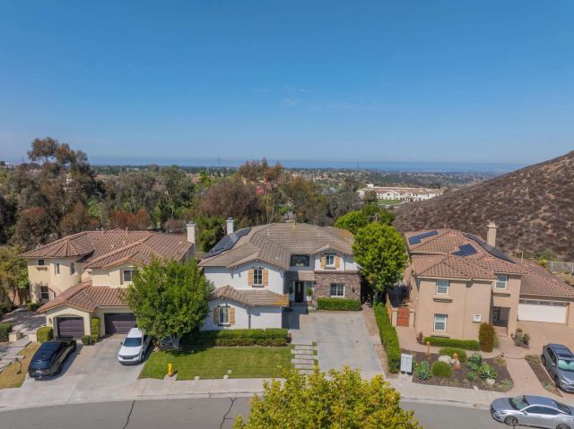 2421 Crooked Trail Rd, Chula Vista, CA 91914