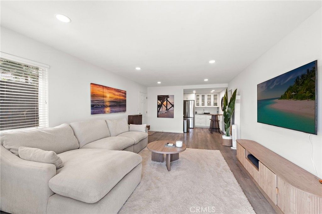 Image 12 of property listing at 129 Avenida Serra, San Clemente, CA 92672