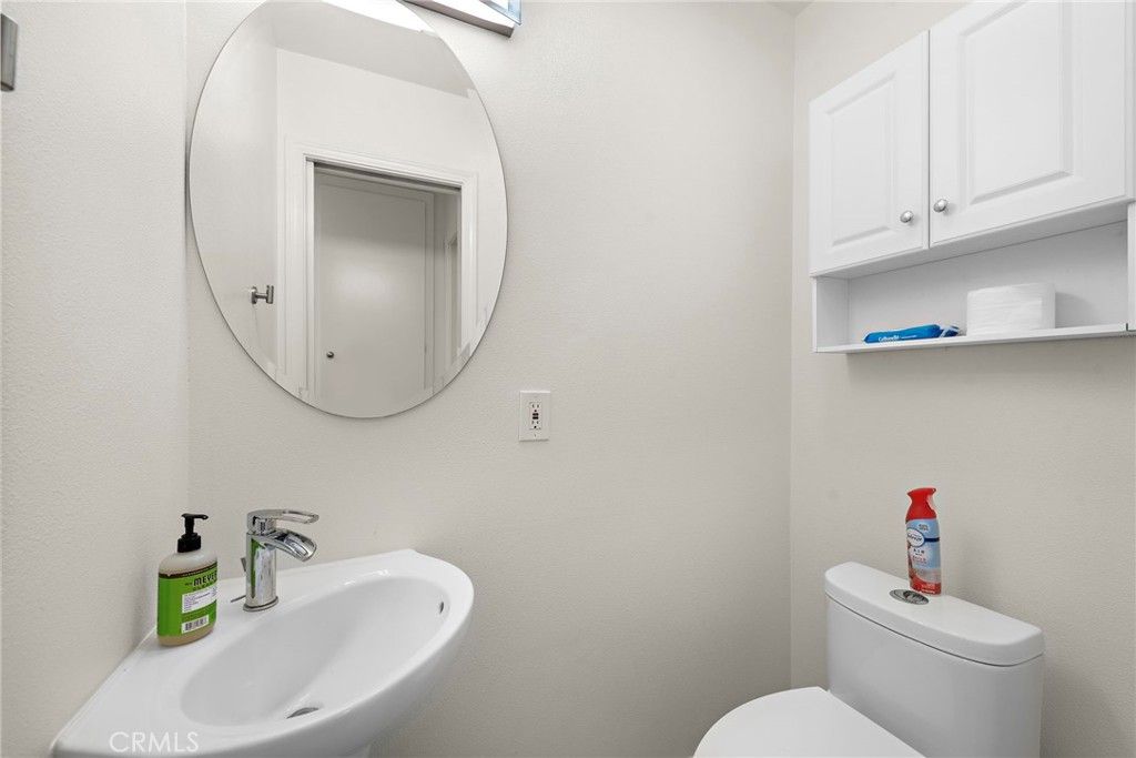Image 18 of property listing at 129 Avenida Serra, San Clemente, CA 92672