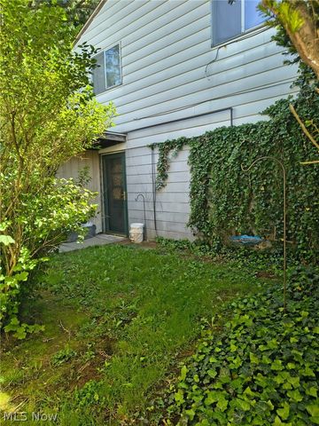 2347-2349 Nicholas Avenue, Akron, OH 44305