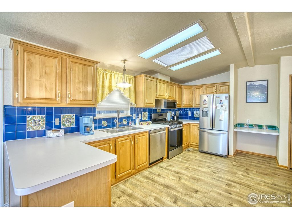 605 W 57th St 42, Loveland, CO 80538