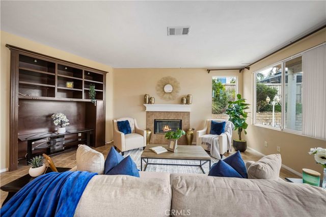 28521 Meadow Heights Court, Canyon Country, CA 91387