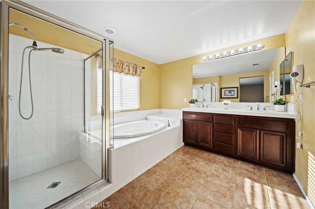 28521 Meadow Heights Court, Canyon Country, CA 91387