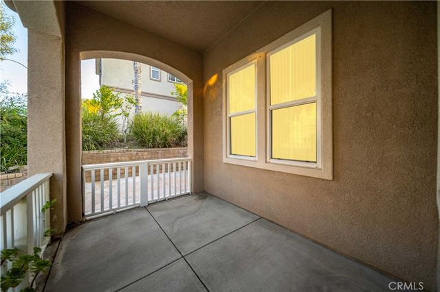 28521 Meadow Heights Court, Canyon Country, CA 91387