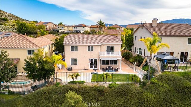 28521 Meadow Heights Court, Canyon Country, CA 91387