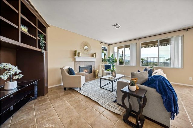 28521 Meadow Heights Court, Canyon Country, CA 91387