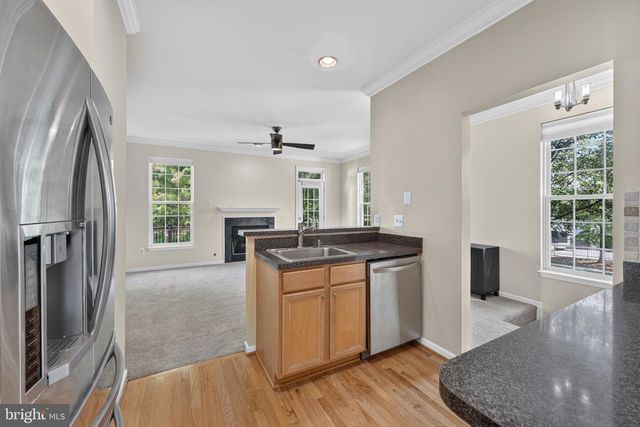 5902 IANS WAY, Alexandria, VA 22315