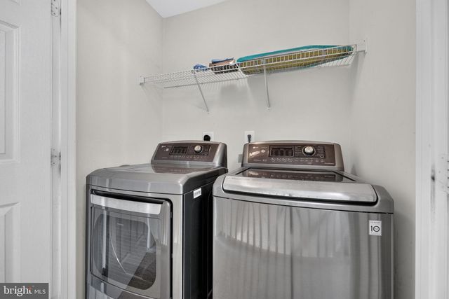 5902 IANS WAY, Alexandria, VA 22315
