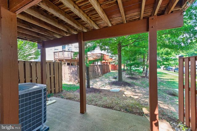 5902 IANS WAY, Alexandria, VA 22315