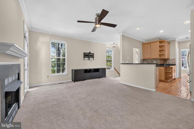 5902 IANS WAY, Alexandria, VA 22315