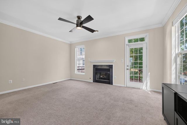 5902 IANS WAY, Alexandria, VA 22315