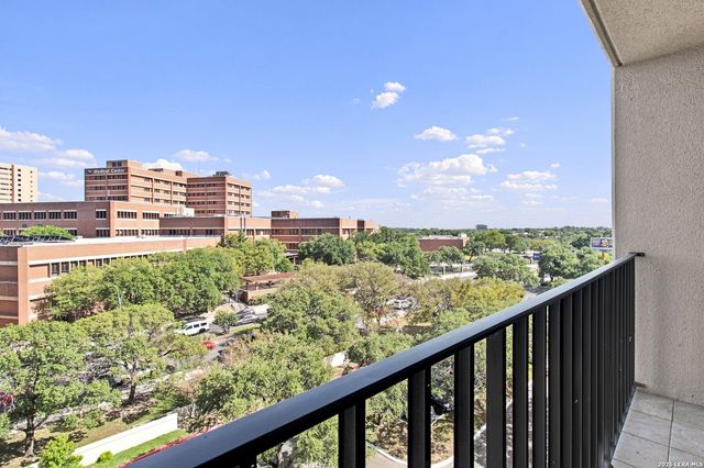 7701 Wurzbach Rd Apt 701, San Antonio, TX 78229