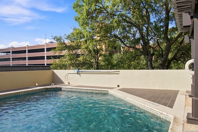 7701 Wurzbach Rd Apt 701, San Antonio, TX 78229