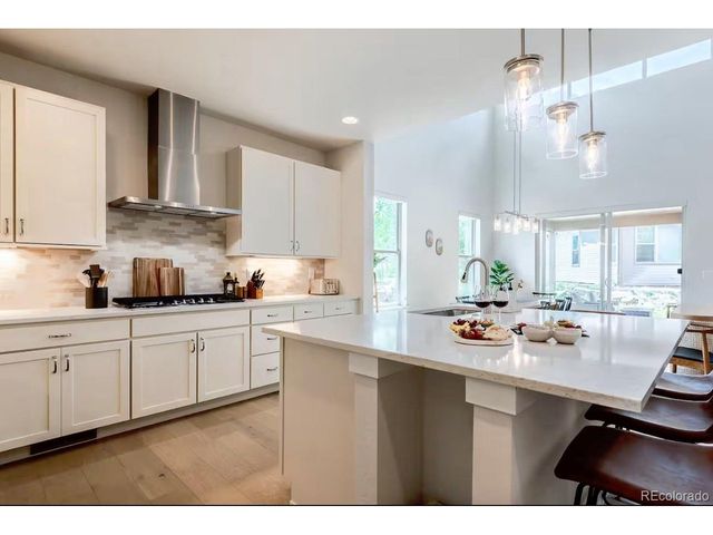 535 Elk Track Cir, Granby, CO 80446