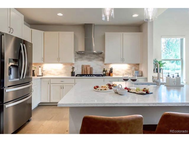 535 Elk Track Cir, Granby, CO 80446