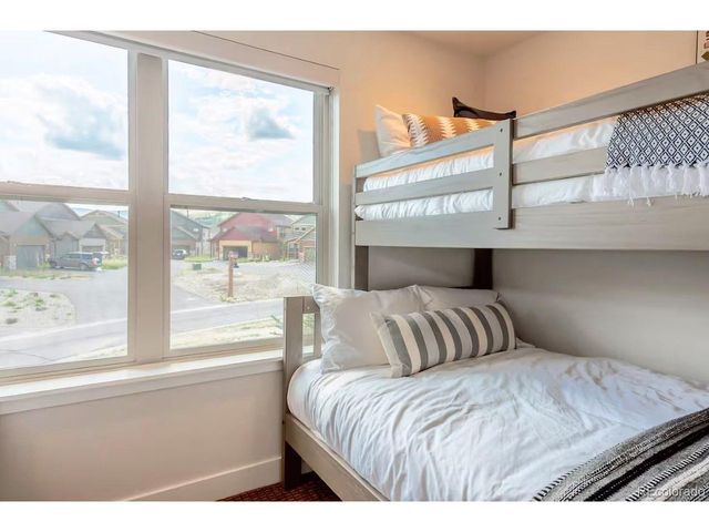 535 Elk Track Cir, Granby, CO 80446