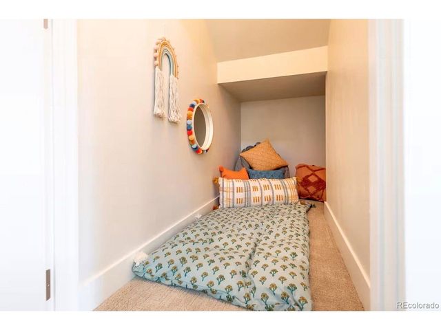 535 Elk Track Cir, Granby, CO 80446