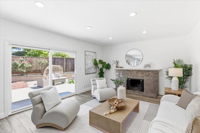 2078 Admiral Pl, San Jose, CA 95133