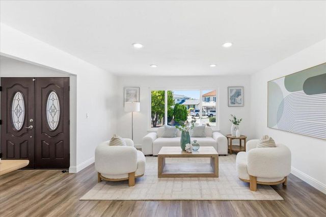 2078 Admiral Pl, San Jose, CA 95133