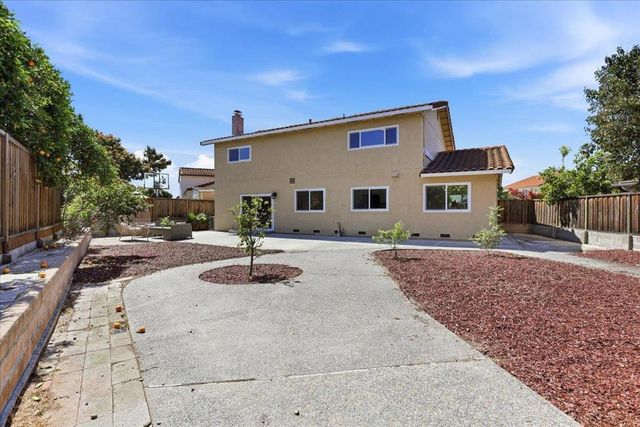 2078 Admiral Pl, San Jose, CA 95133