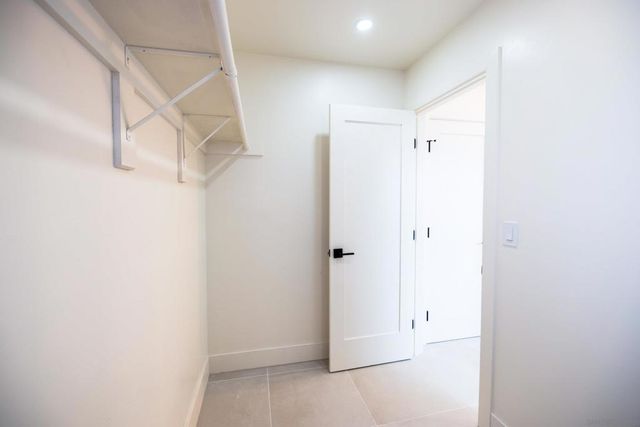 807 Poinsettia Ave, Vista, CA 92081