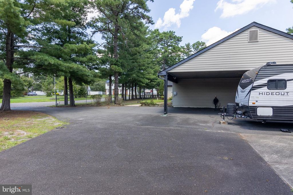 201 CAYUGA TRL, BROWNS MILLS, NJ 08015 — photo 4