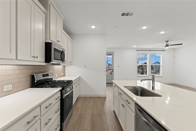 8855 Stablehand Mews, Frisco, TX 75035