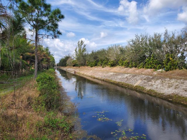 10655 61st Street S, Lake Worth, FL 33449