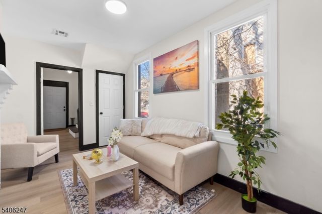 854 S 14Th St, Newark City, NJ 07108