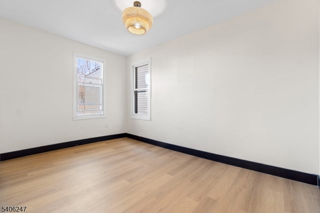 854 S 14Th St, Newark City, NJ 07108