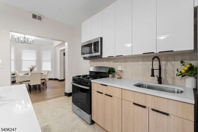 854 S 14Th St, Newark City, NJ 07108