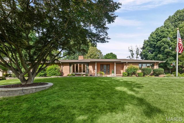 37 Ednick Drive, Swansea, IL 62226
