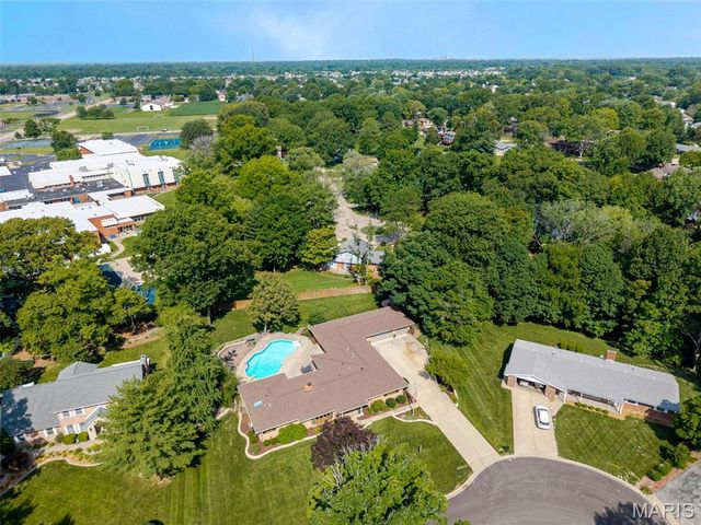 37 Ednick Drive, Swansea, IL 62226