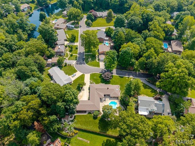 37 Ednick Drive, Swansea, IL 62226