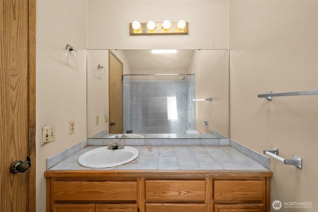 16521 92nd Avenue E, Puyallup, WA 98375