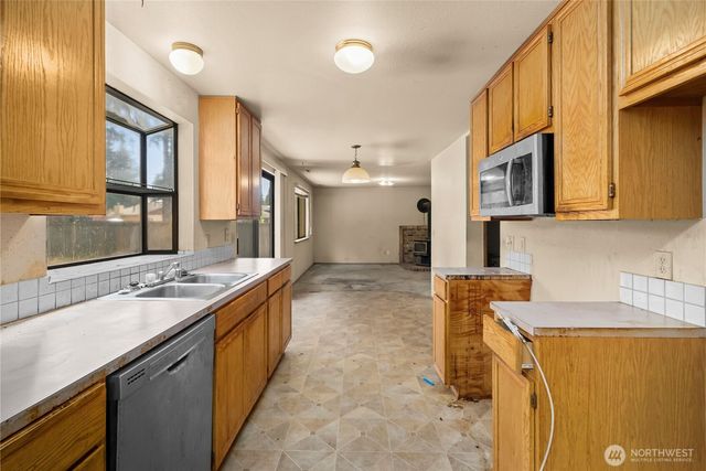 16521 92nd Avenue E, Puyallup, WA 98375