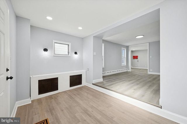 4029 VERNON RD, Drexel Hill, PA 19026