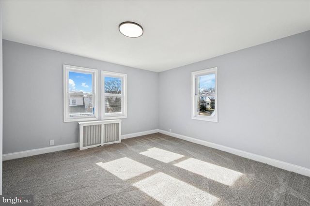 4029 VERNON RD, Drexel Hill, PA 19026