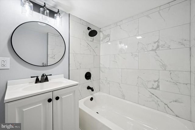 4029 VERNON RD, Drexel Hill, PA 19026