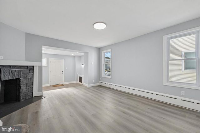 4029 VERNON RD, Drexel Hill, PA 19026