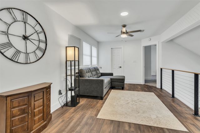 217 Casas Del Sur Street, Granbury, TX 76049