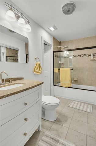 217 Casas Del Sur Street, Granbury, TX 76049